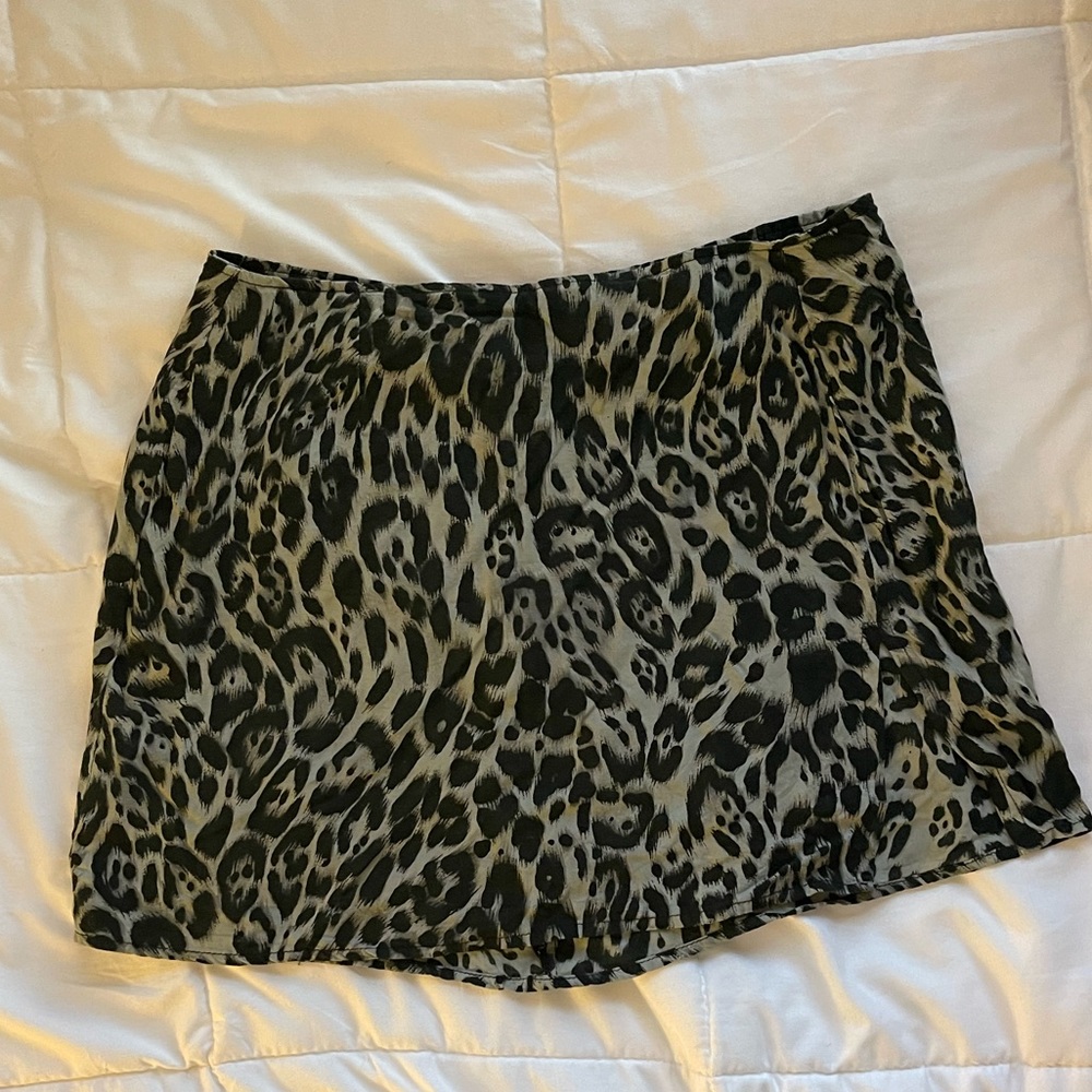 Princess Polly Cheetah Slit Mini Skirt